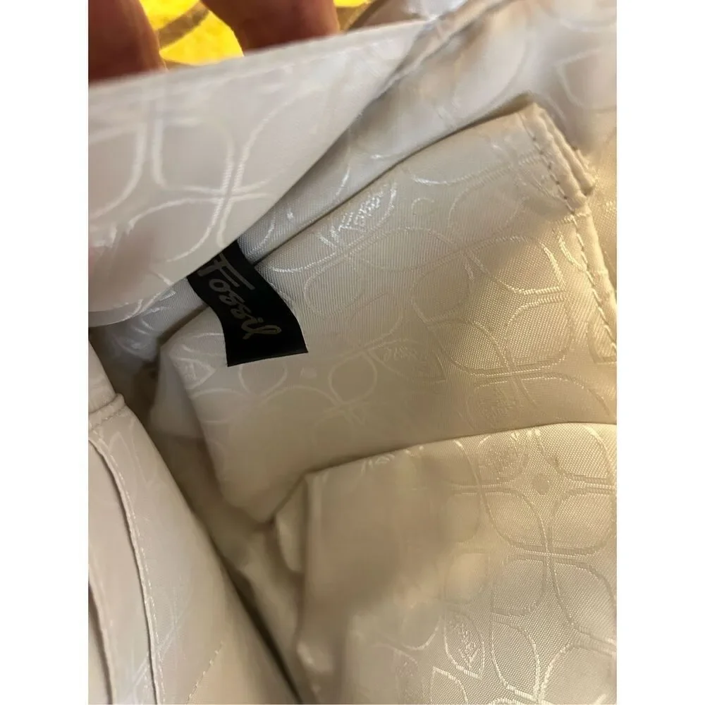 Fossil leather crossbody cream color (discoloration) 8